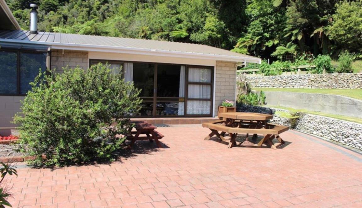 Charles Court Motel Greymouth Exterior foto